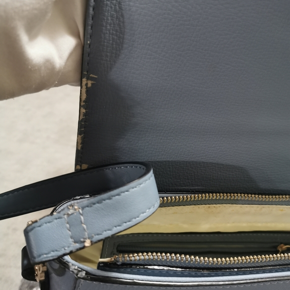 (Sold)Authentic Mario Valentino Crossbody Bag - Picture 4 of 16